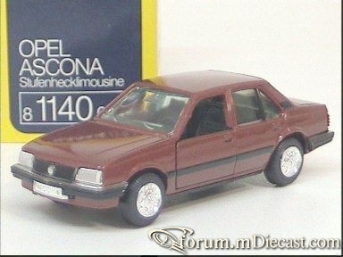 Opel Ascona C 4d Gama.jpg