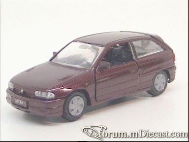 Opel Astra F 3d Gama.jpg