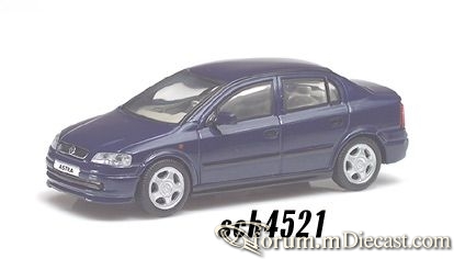 Opel Astra G 4d 2000 Schuco.jpg