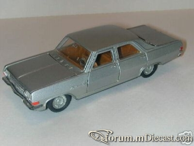 Opel Diplomat V8 Politoys.jpg