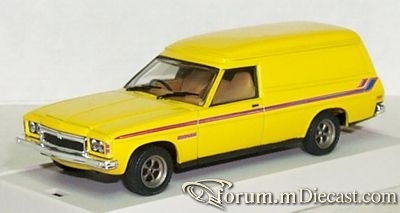 Holden HZ Sandman Van 1977 Trax.jpg