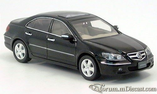 Honda Legend 2004 4d Ebbro.jpg