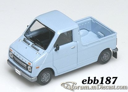 Honda Life Pickup Ebbro.jpg