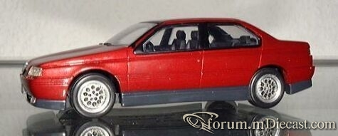 Alfa Romeo 164 4d Alezan.jpg