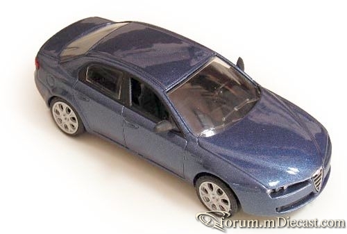 Alfa Romeo 159 2005 Norev.jpg