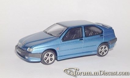 Alfa Romeo 146 1998 Alezan.jpg
