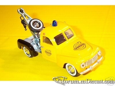 Volvo PV445 Tow.jpg