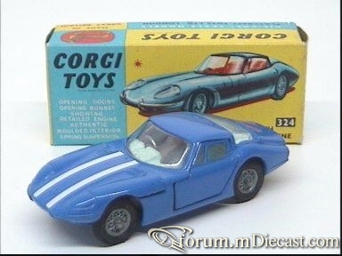 Volvo Marcos 1800GT Corgi.jpg
