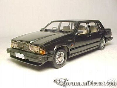 Volvo 740 1987 RobEddie.jpg