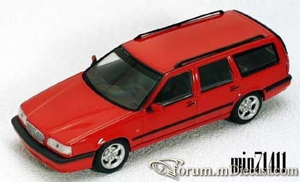 Volvo 850 Estate Minichamps.jpg