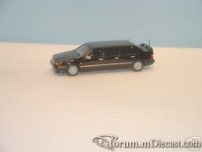Volvo 850 Limousine.jpg