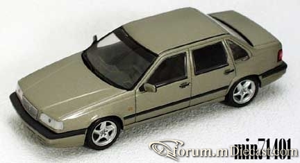 Volvo 850 4d Minichamps.jpg