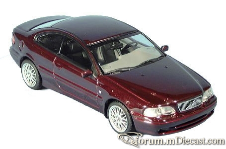 Volvo C70 Coupe Minichamps.jpg