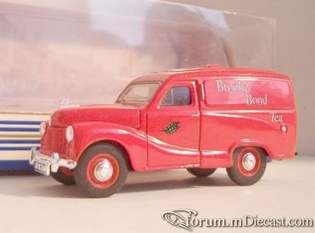 Austin A40 1953 Van Dinky.jpg