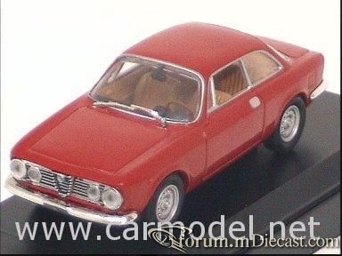 Alfa Romeo Giulia Sprint 1971 Solido.jpg