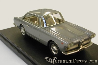 Alfa Romeo 2000 Coupe Praho Grigio ABCBrianza.jpg