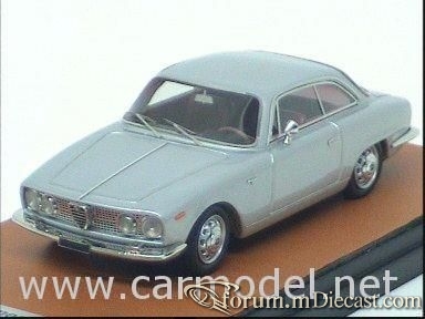 Alfa Romeo 2000 Sprint 1962 Looksmart.jpg
