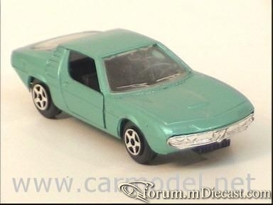 Alfa Romeo Montreal Bertone 1970 Norev.jpg