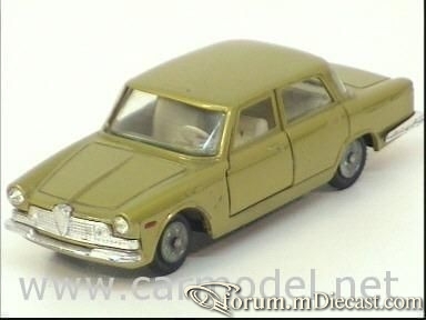 Alfa Romeo 2600 Berlina 1961 Mebetoys.jpg