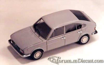 Alfa Romeo Alfasud 5d 1972 Gamma.jpg