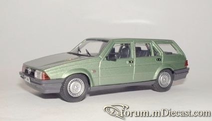 Alfa Romeo 75 Estate.jpg