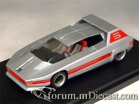 Alfa Romeo Navajo Bertone 1976 Alezan.jpg