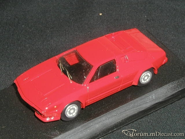 Lamborghini Silhouette 1976 Alezan.jpg
