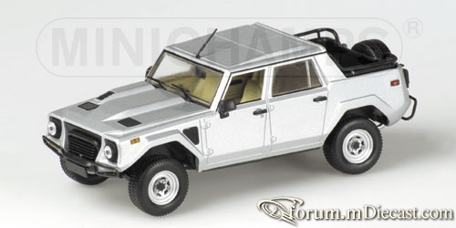Lamborghini LM002 1984 Minichamps.jpg