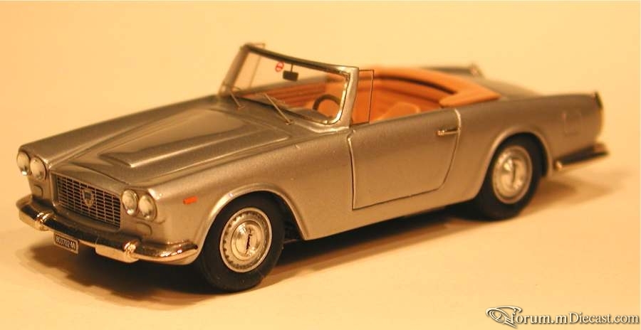 Lancia Flaminia Cabrio 1961 Tron.jpg