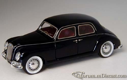 Lancia Aurelia B20 4d.jpg
