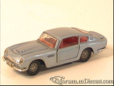 Aston Martin DB6 Coupe Corgi.jpg