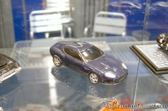 Aston Martin DB7 Zagato 2003.jpg