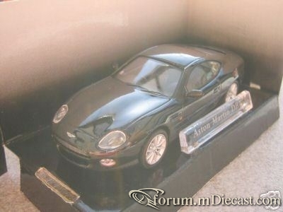 Aston Martin DB7 Coupe Cararama.jpg