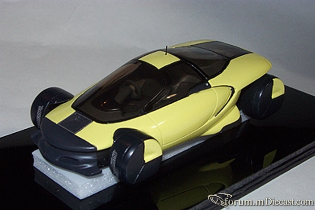 Lotus IAD Venus 1989 Ban Seng.jpg
