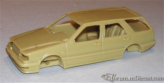 Lancia Thema Break 1992 Uno Quarantatre.jpg