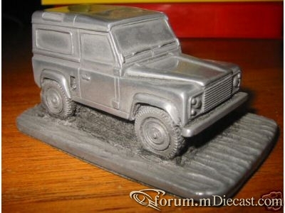 Land Rover Defender 90 1984 Autosculpt.jpg