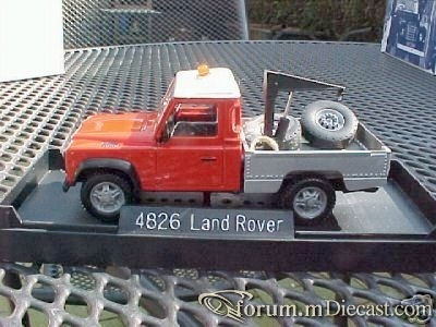 Land Rover Defender 110 Tow 1983 Solido.jpg