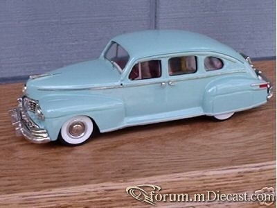 Lincoln Zephyr 1947 4d Western.jpg