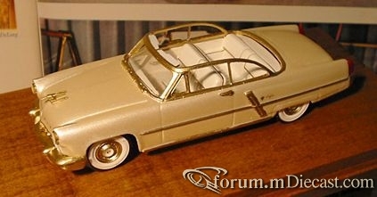 Lincoln Capri Cabrio-1.jpg
