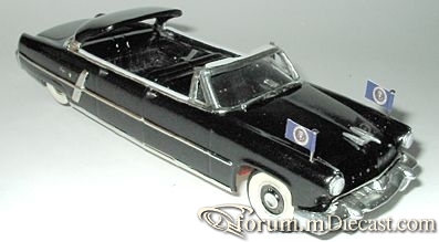 Lincoln Capri Limousine.jpg