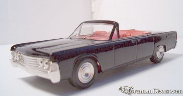 Lincoln Continental 1965 Cabrio Century.jpg