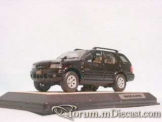 Isuzu Wizard.jpg