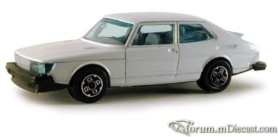 SAAB 900 1978 Turbo Bburago.jpg