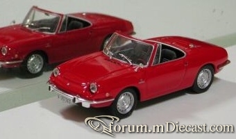 Seat 850 Spyder 1967 Altaya.jpg
