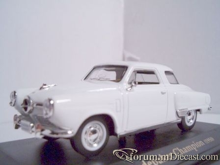Studebaker Champion Commander Panoram 1950 Yatming.jpg