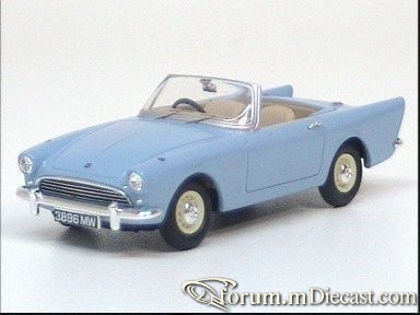 Sunbeam Alpine II Vanguards.jpg