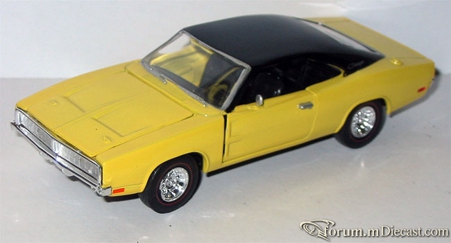 Dodge Charger 1969 Road Champs.jpg
