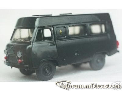 UAZ 452V Hearse Tantal-C.jpg