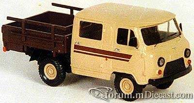 UAZ Pskovavto 2931 Alf.jpg