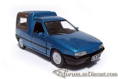 Dongfeng Fukang 988 Van 1995 CM.jpg